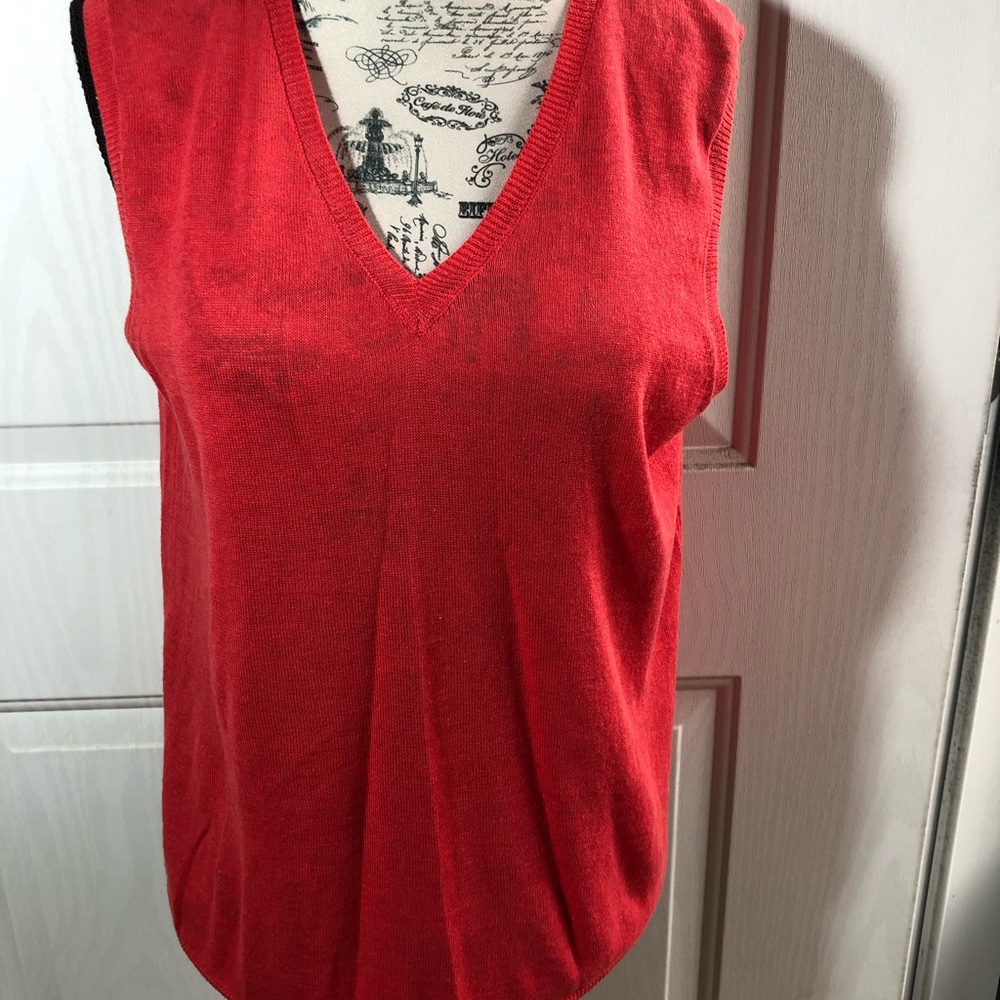 NEW, Biline lady’s red orange linen cotton vest. L